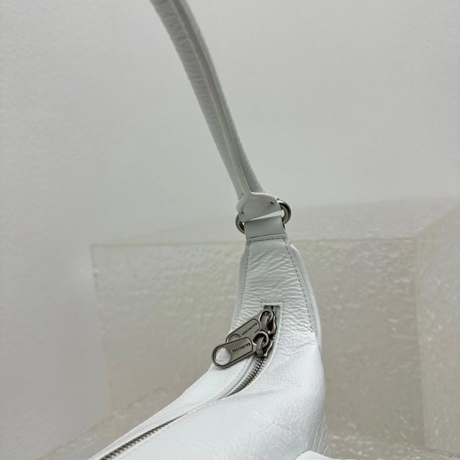 해외명품정보공유및도소매공급_사진_20240131_12.jpg