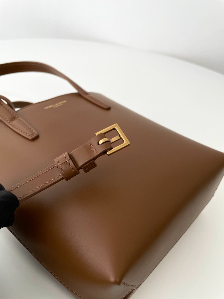 하얀악마 생로랑 토트백 (16).jpg