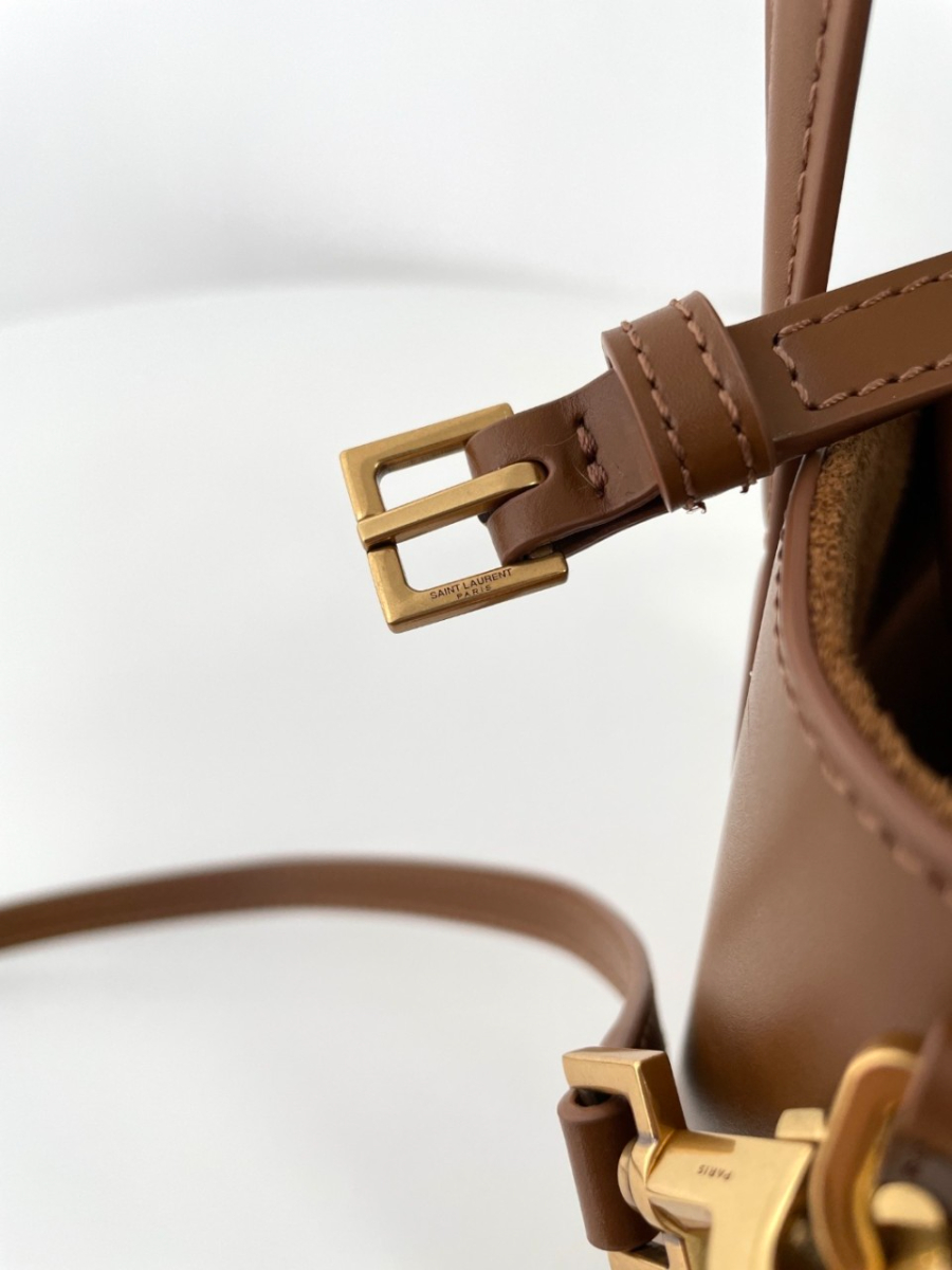 하얀악마 생로랑 토트백 (17).jpg