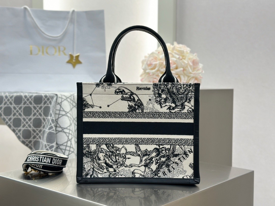 하얀악마 디올 북토트 (5).jpg