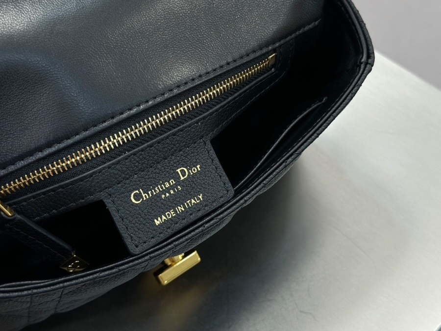 하얀악마 디올 카로백 (17).jpg