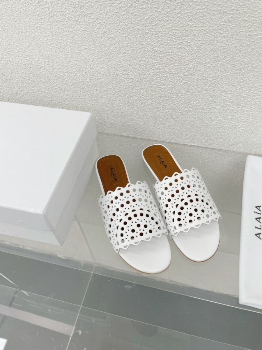 하얀악마 알라이아 슬리퍼 (2).jpg