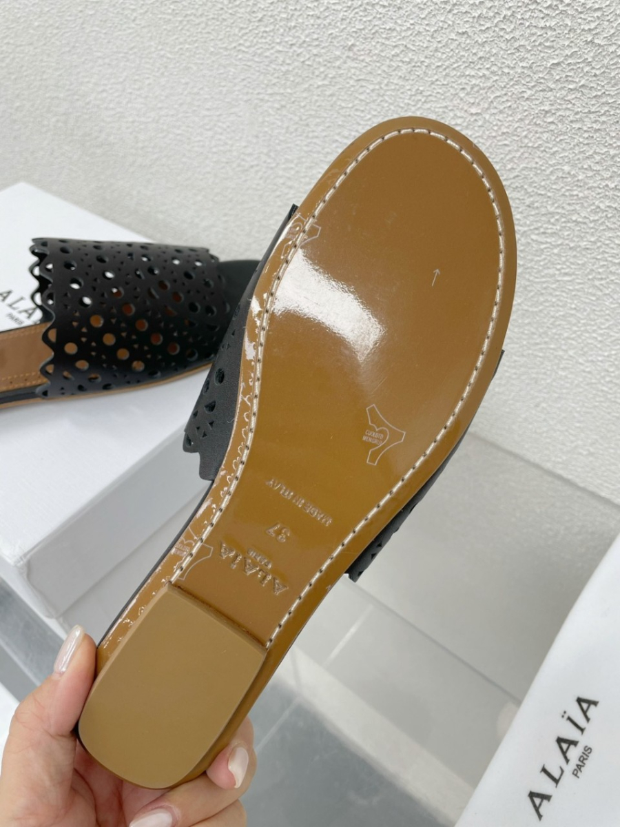 하얀악마 알라이아 슬리퍼 (15).jpg