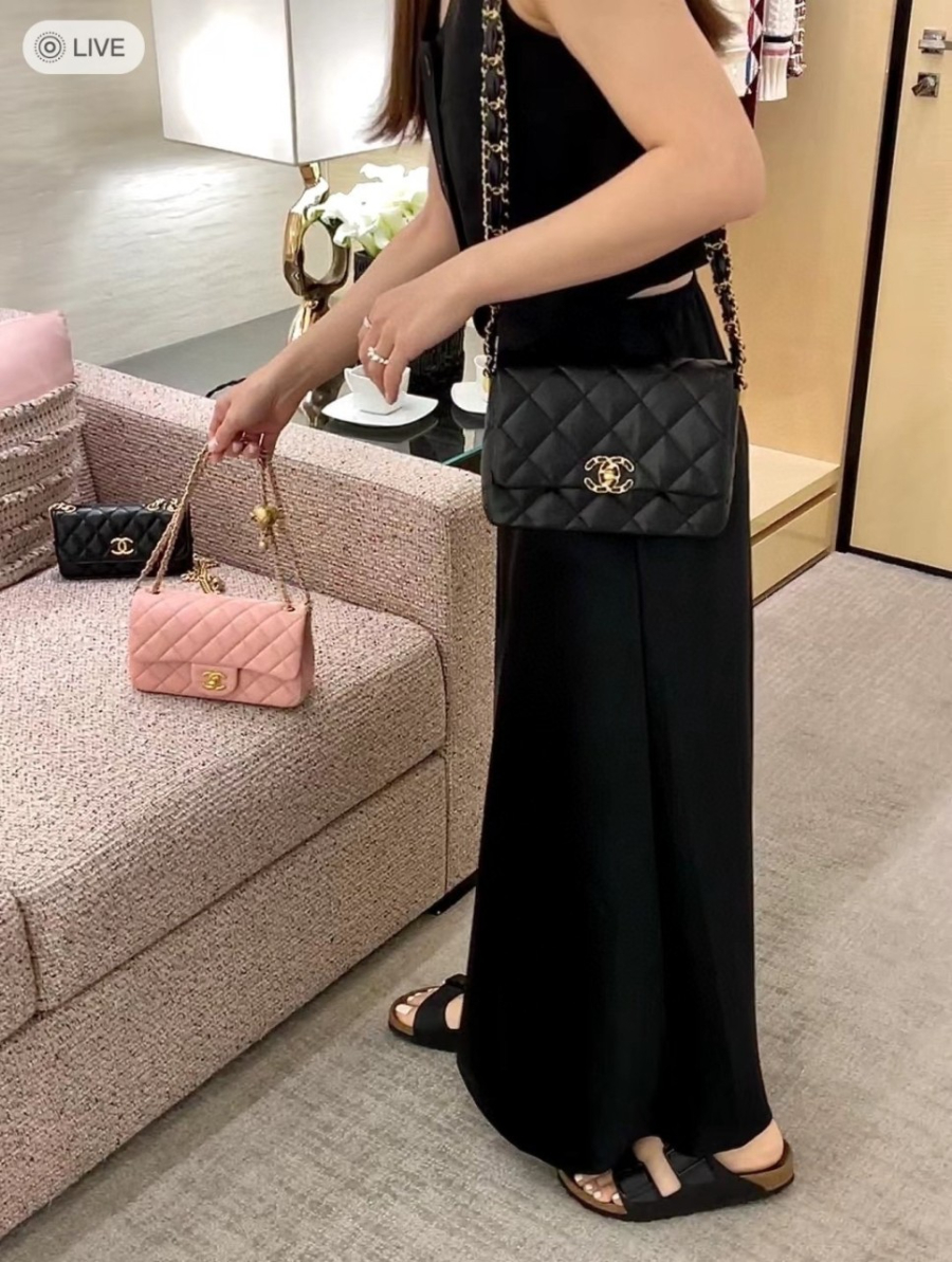 하얀악마 샤넬 플랩백 (2).jpg