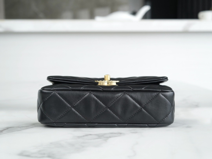 하얀악마 샤넬 플랩백 (8).jpg
