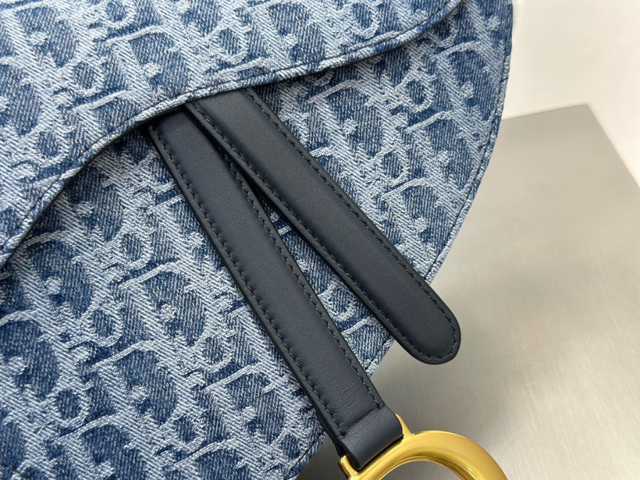 하얀악마 디올 새들백 (13).jpg