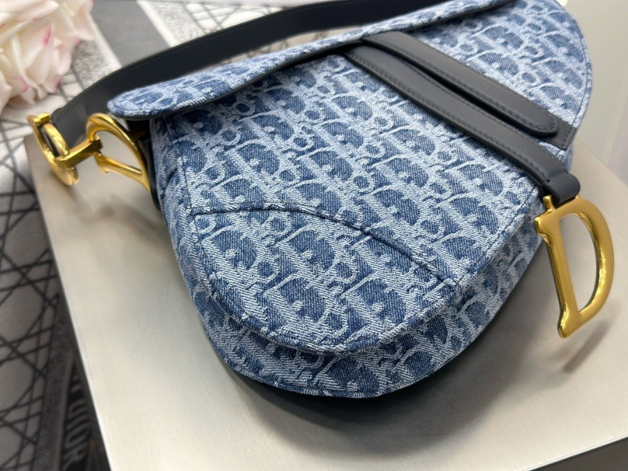 하얀악마 디올 새들백 (16).jpg