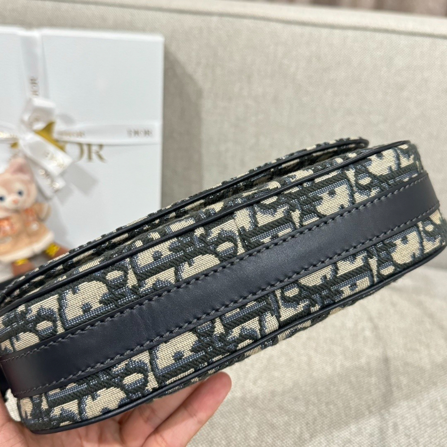 하얀악마 디올 베사체 (8).jpg