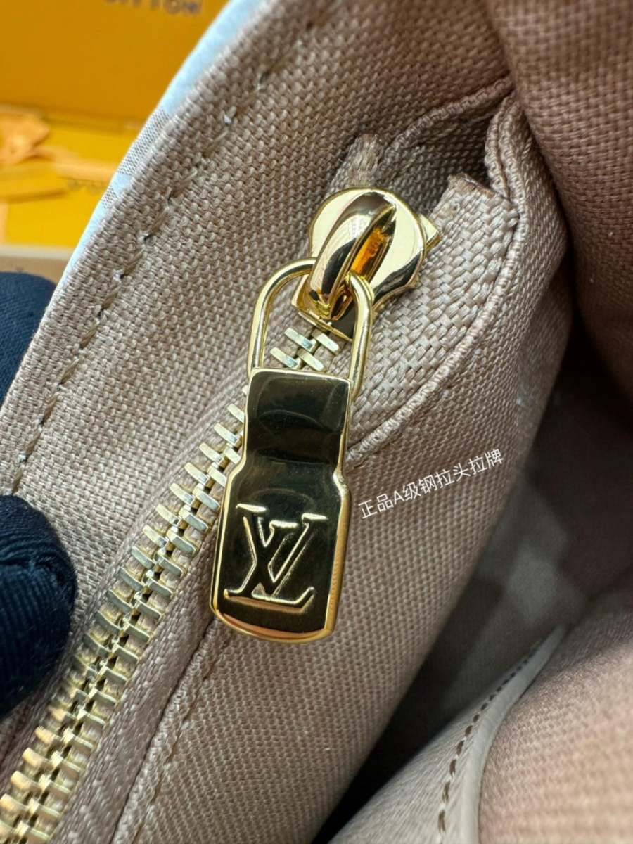 하얀악마 루이비통 월릿 (5).jpg