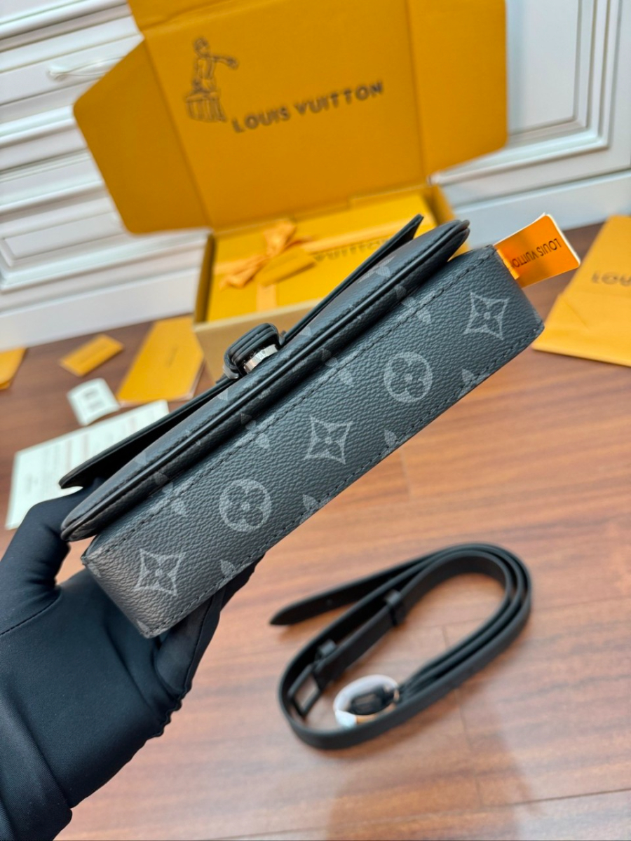 하얀악마 루이비통 몽수리 (3).jpg