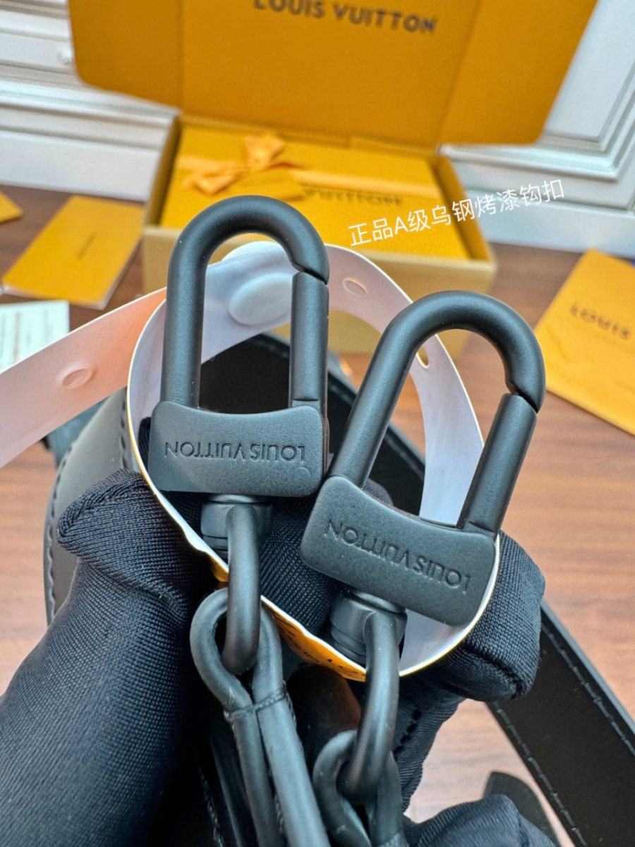 하얀악마 루이비통 몽수리 (10).jpg