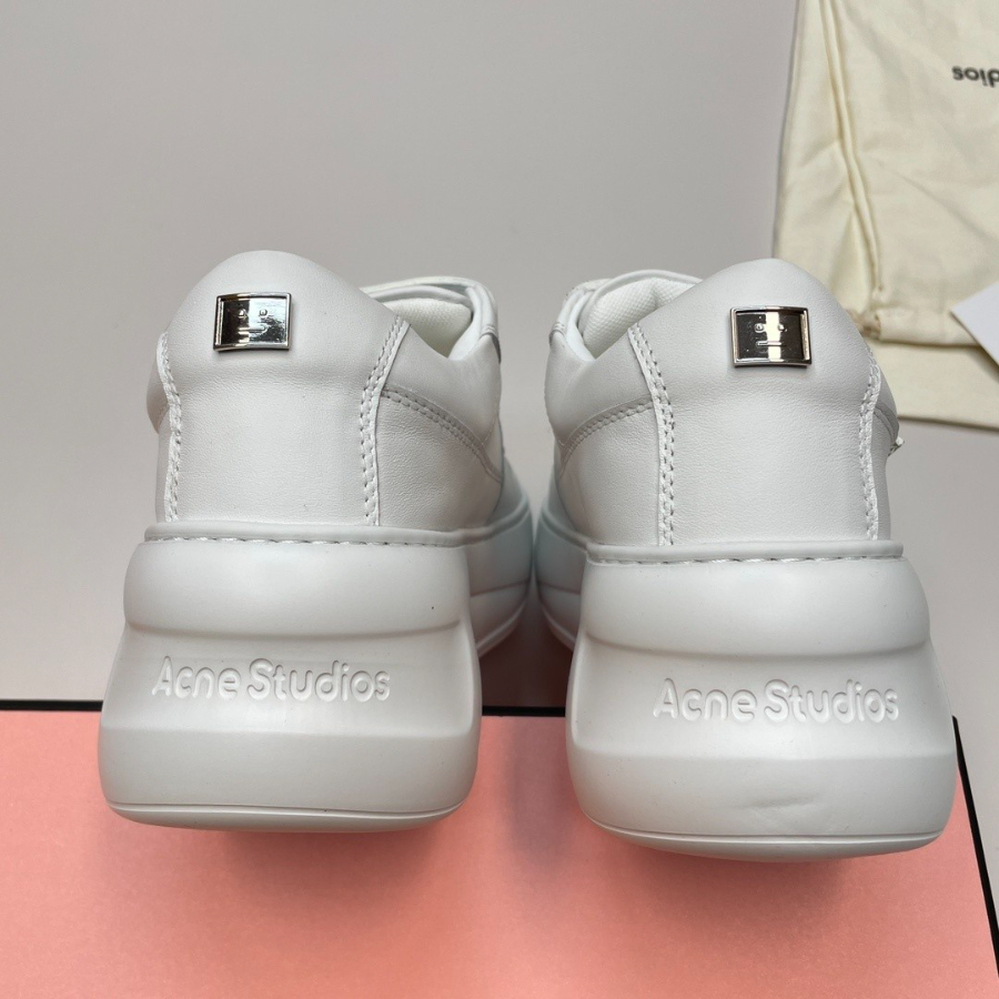 하얀악마 아크네 스니커즈 (11).jpg