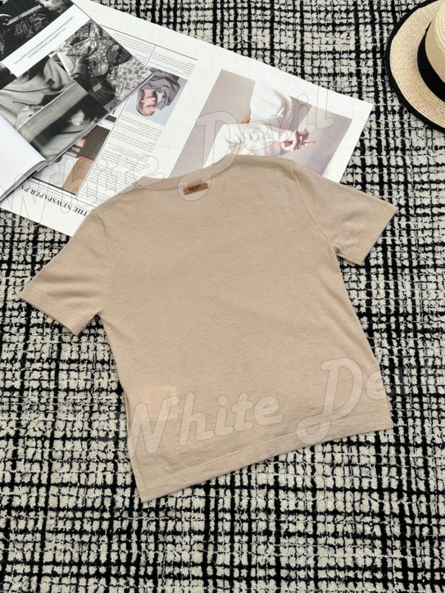 하얀악마 프라다 크루넥 반팔니트 (7).jpg