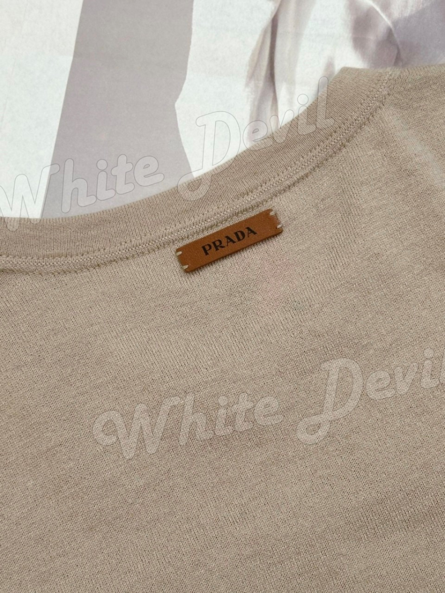 하얀악마 프라다 크루넥 반팔니트 (11).jpg