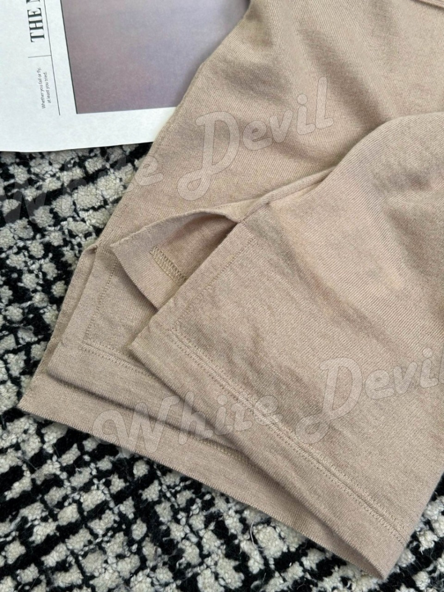 하얀악마 프라다 크루넥 반팔니트 (13).jpg