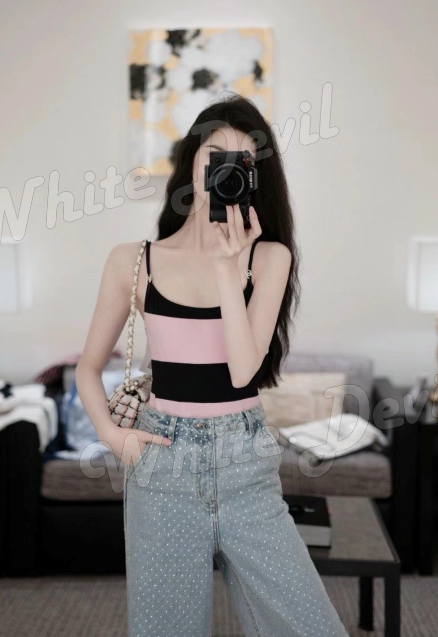 하얀악마 샤넬 수영복 (3).jpg