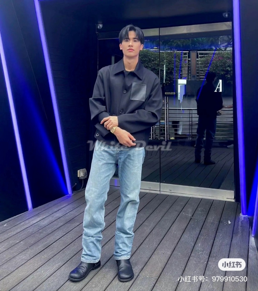 하얀악마 로에베 자켓 (2).jpg