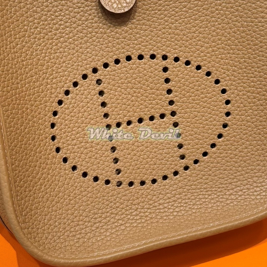 하얀악마 에르메스 에블린 (7).jpg