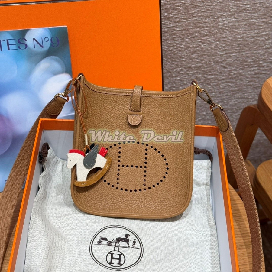 하얀악마 에르메스 에블린 (17).jpg