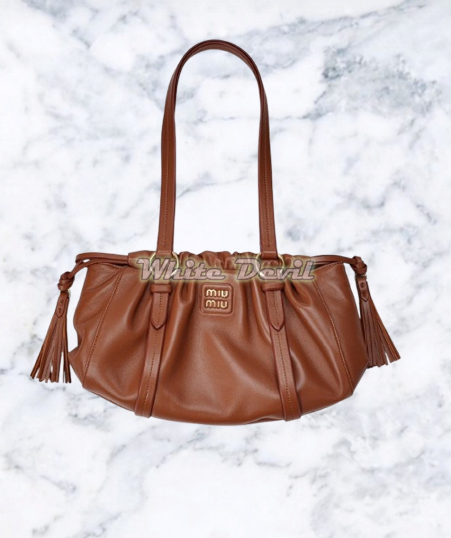 하얀악마 미우미우 숄더백 (1).jpg