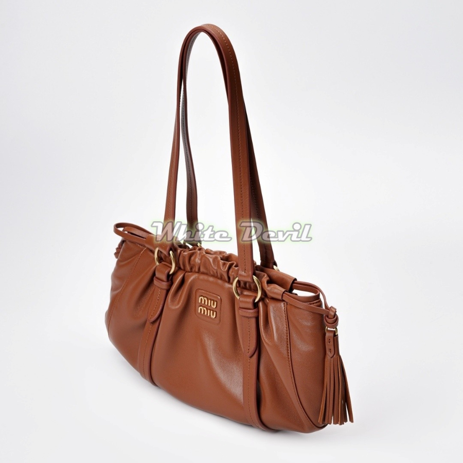 하얀악마 미우미우 숄더백 (5).jpg