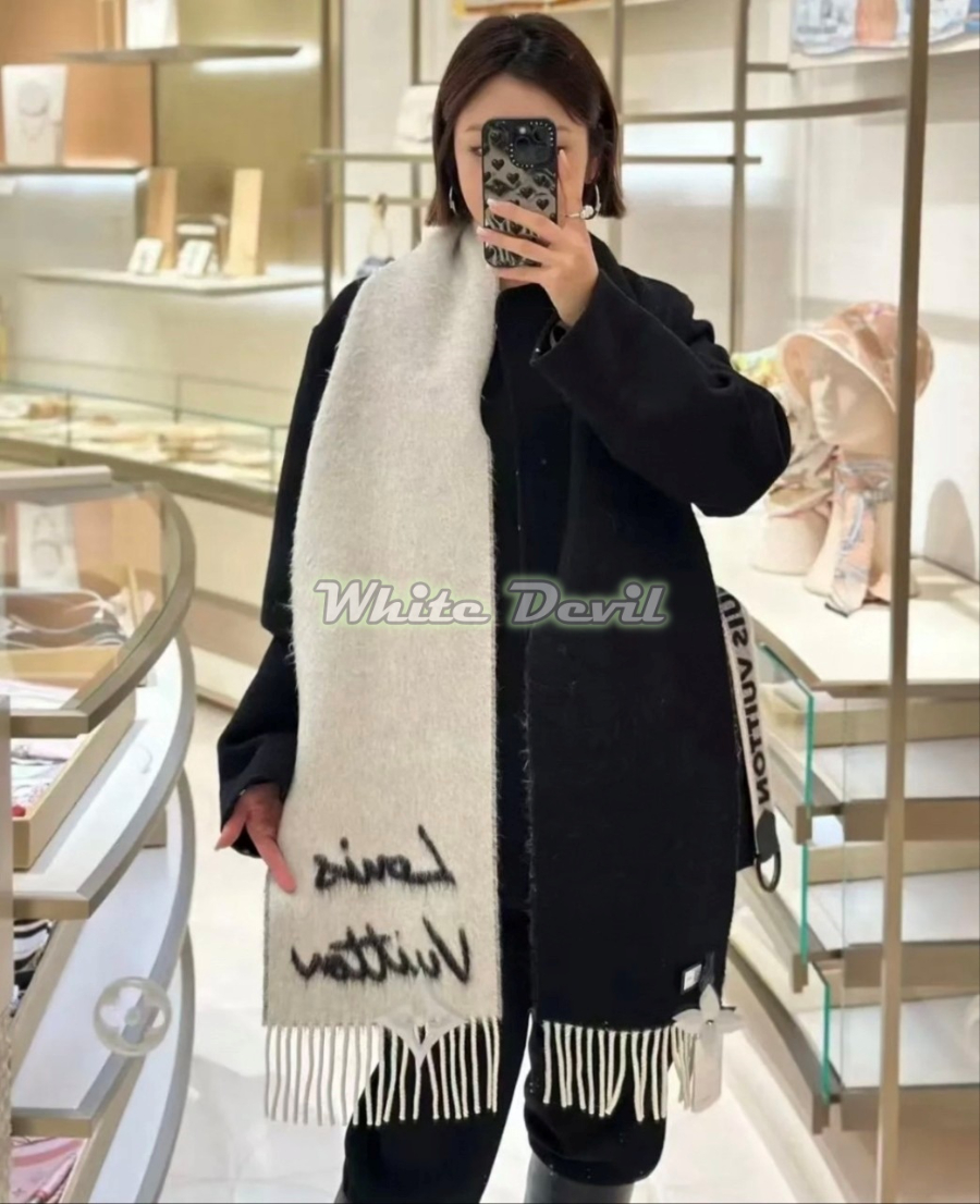 하얀악마 루이비통 목도리 (3).jpg