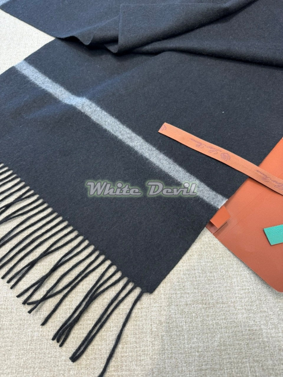 하얀악마 로로피아나 목도리 (9).jpg