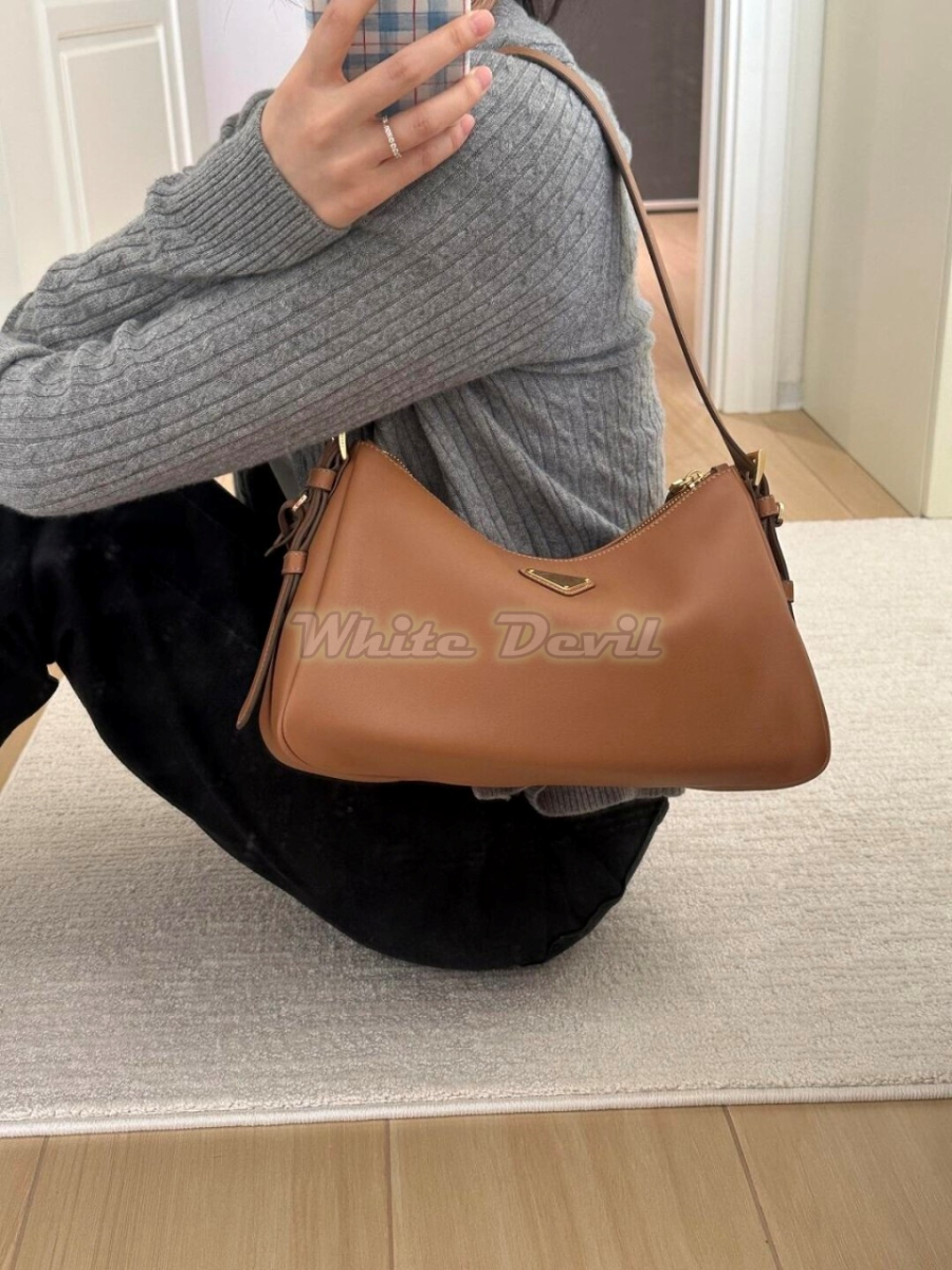 하얀악마 프라다 숄더백 (2).jpg