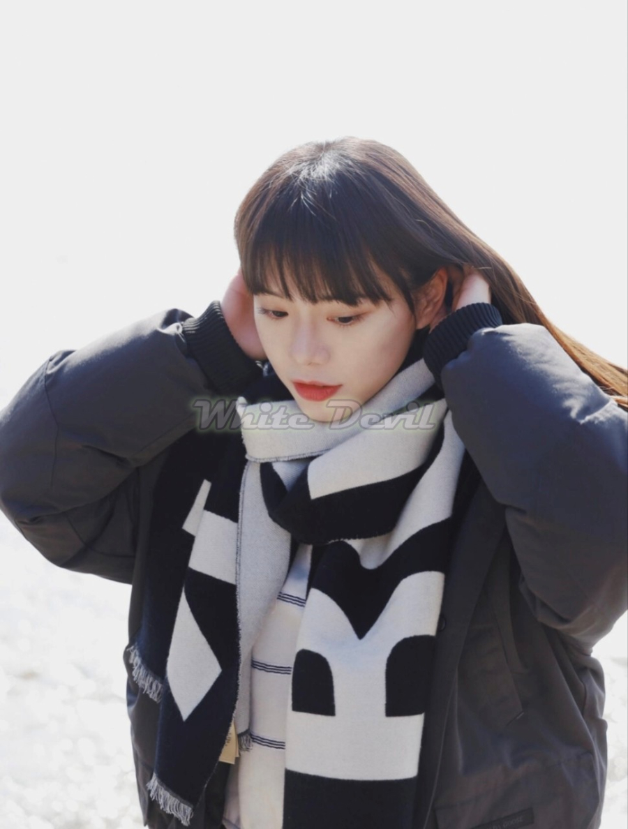 하얀악마 버버리 목도리 (3).jpg