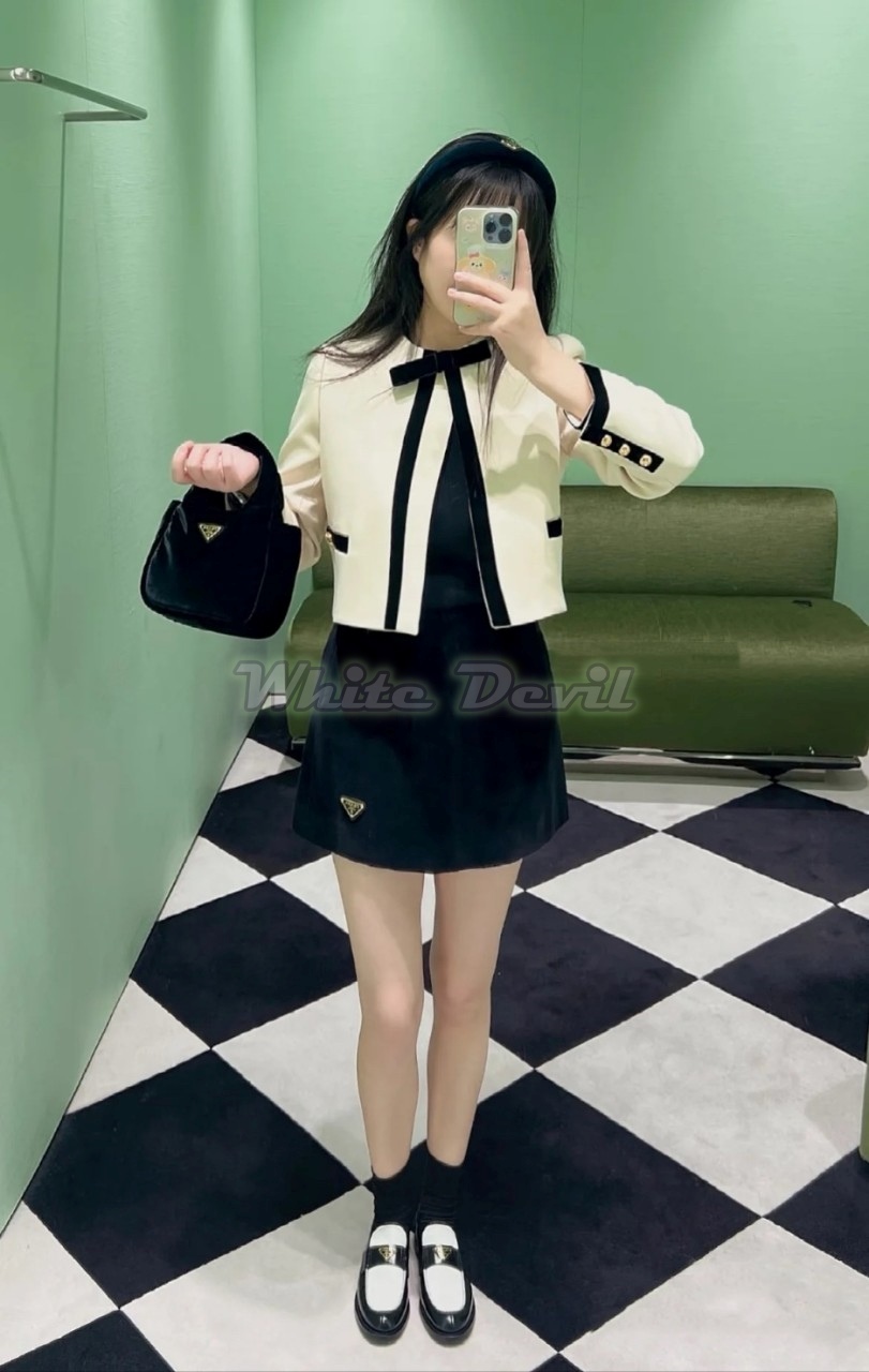 하얀악마 프라다 자켓 (2).jpg