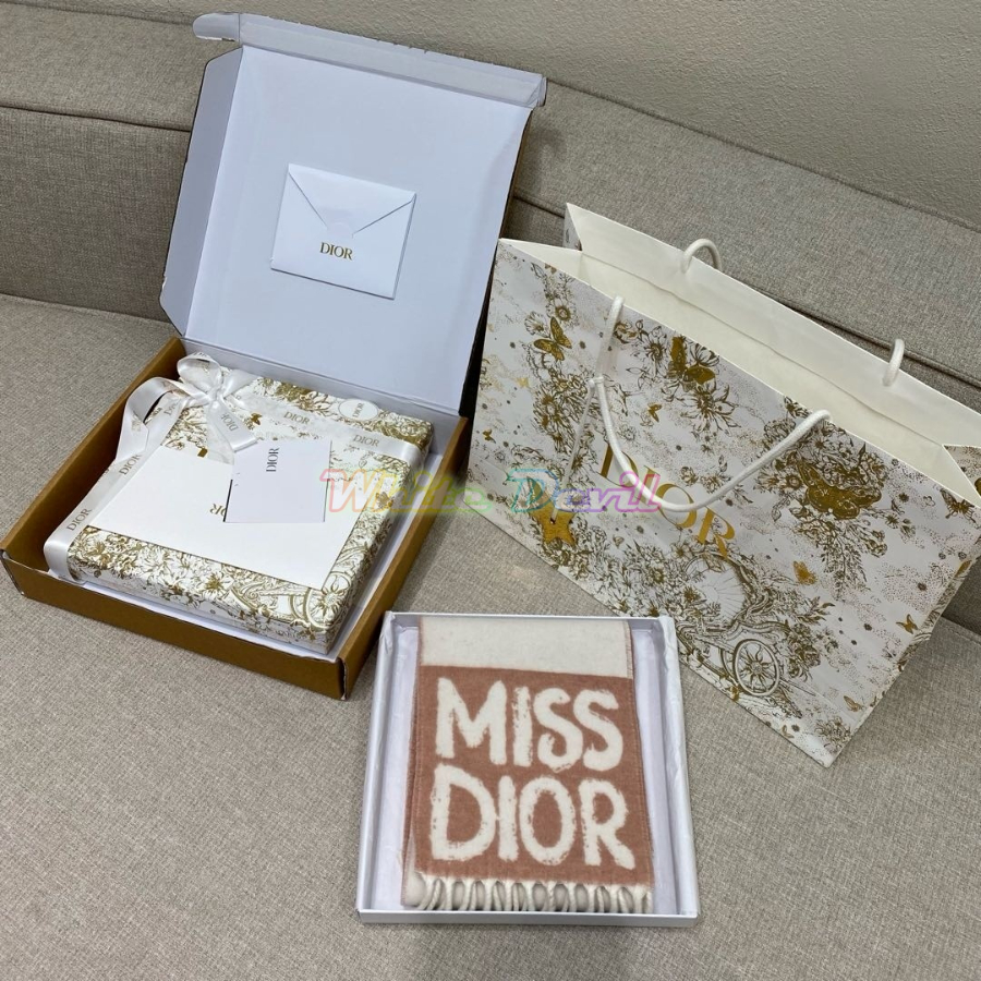 하얀악마 디올 목도리 (4).jpg