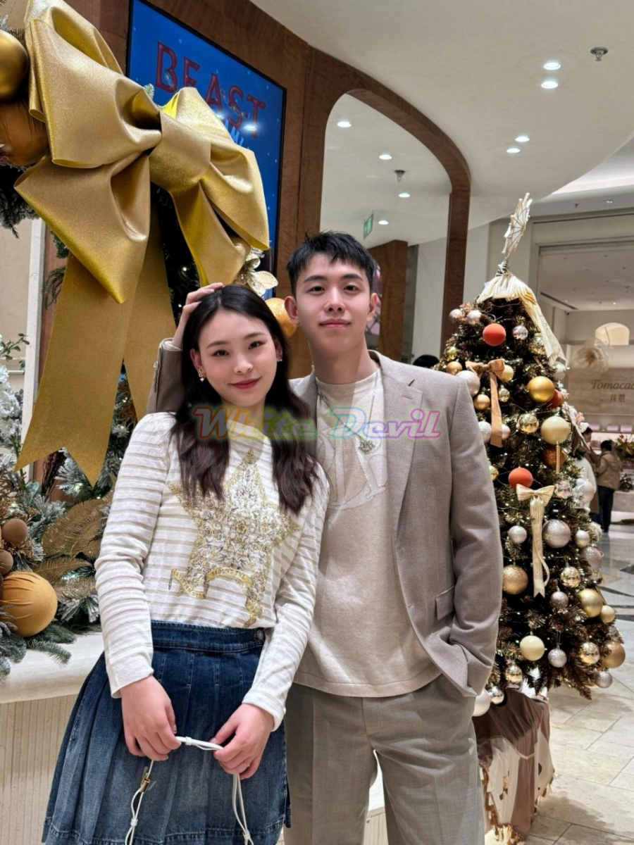 하얀악마 디올 니트 (3).jpg