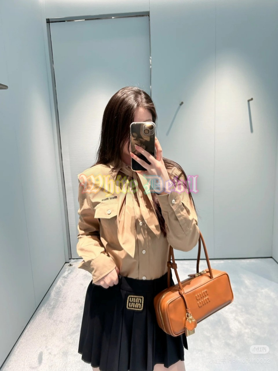 하얀악마 미우미우 셔츠 (3).jpg