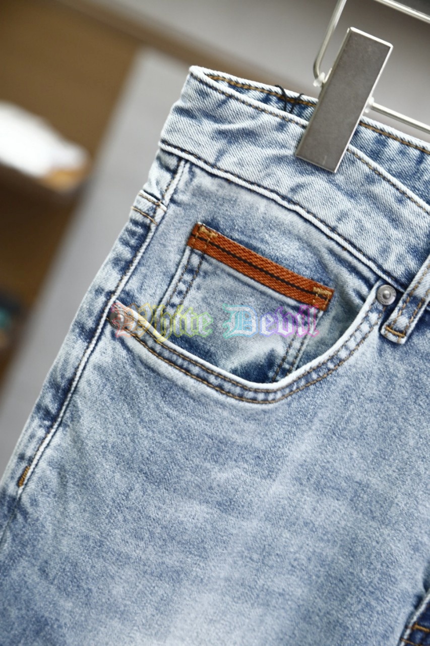 하얀악마 제냐 청바지 (3).jpg