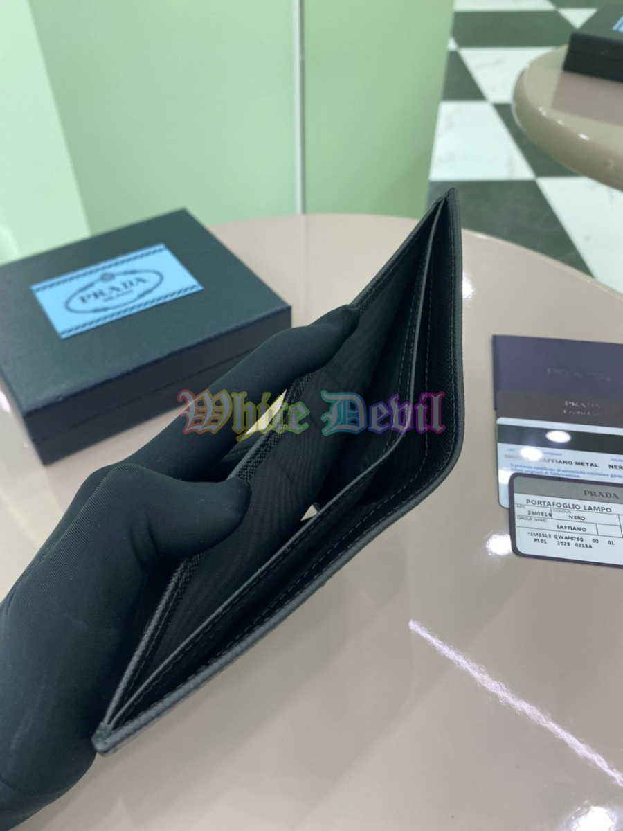 하얀악마 프라다 지갑 (9).jpg