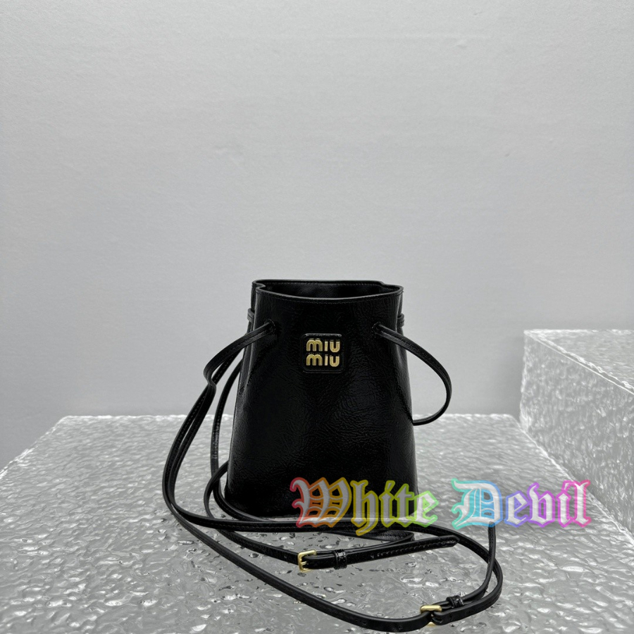 하얀악마 미우 파우치 (2).jpg