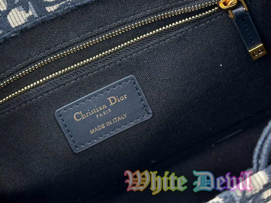 하얀악마 디올 북토트 (11).jpg