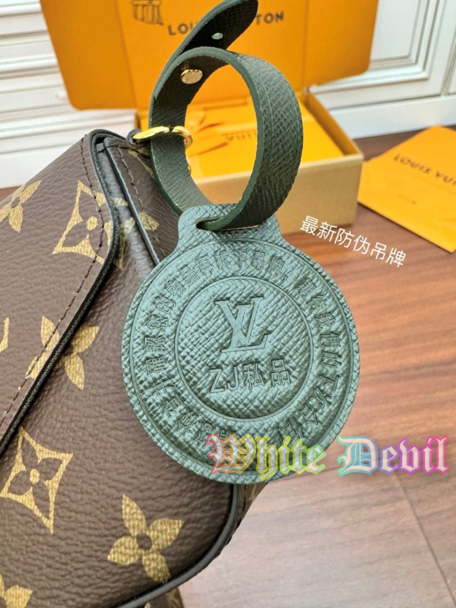 하얀악마 루이 크로스백 (12).jpg