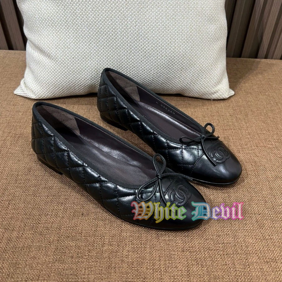 하얀악마 샤넬 플랫 (1).jpg