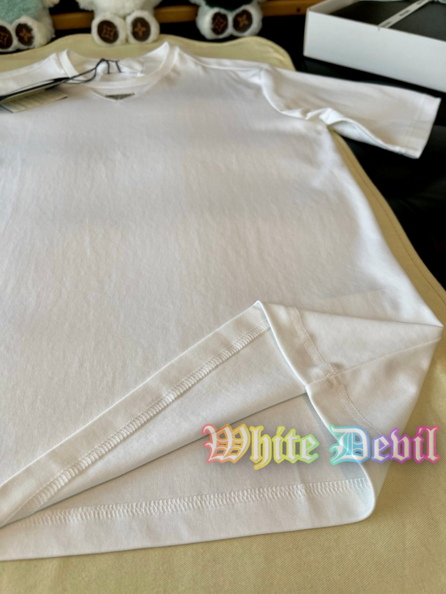 하얀악마 프라다 반팔티 (17).jpg