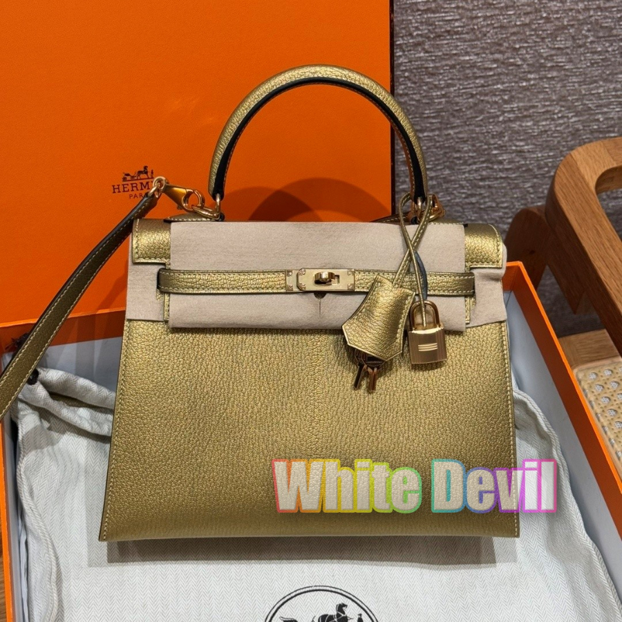 하얀악마 에르 켈리 (3).jpg