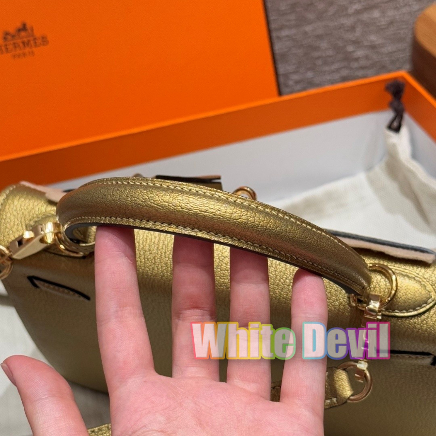 하얀악마 에르 켈리 (12).jpg