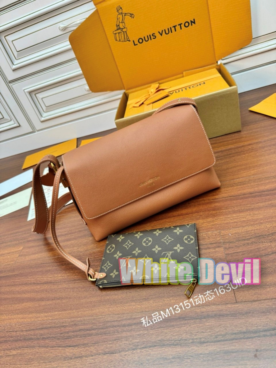 하얀악마 루이 메신저백 (4).jpg
