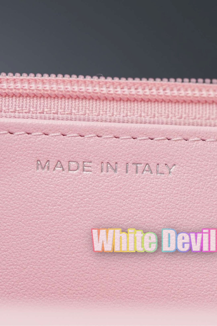 하얀악마 샤넬 WOC (19).jpg