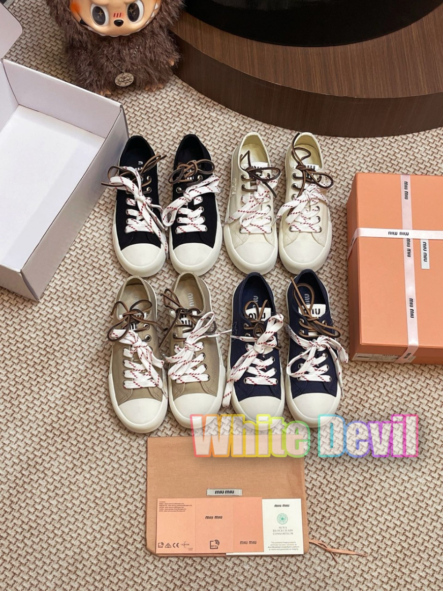 하얀악마 미우 스니커즈 (1).jpg