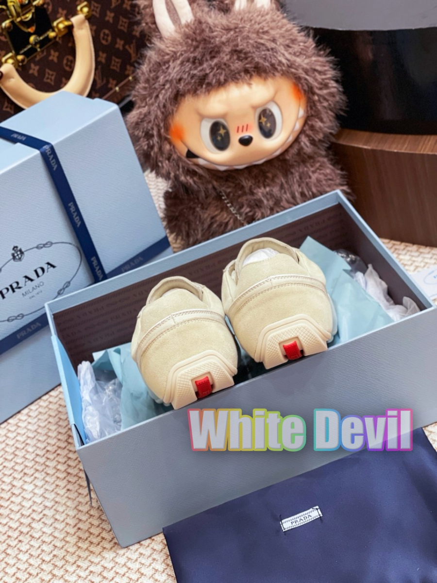 하얀악마 프라다 스니커즈 (13).jpg