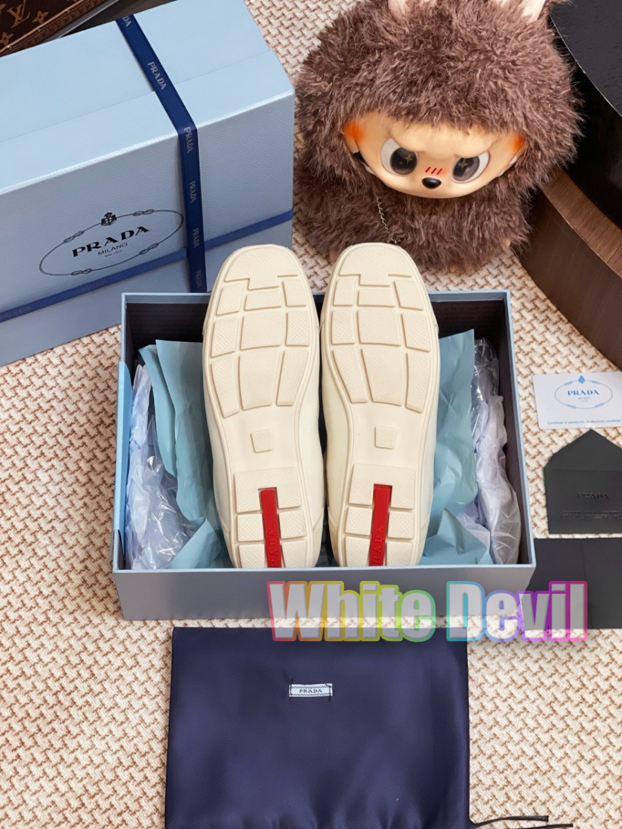하얀악마 프라다 스니커즈 (14).jpg