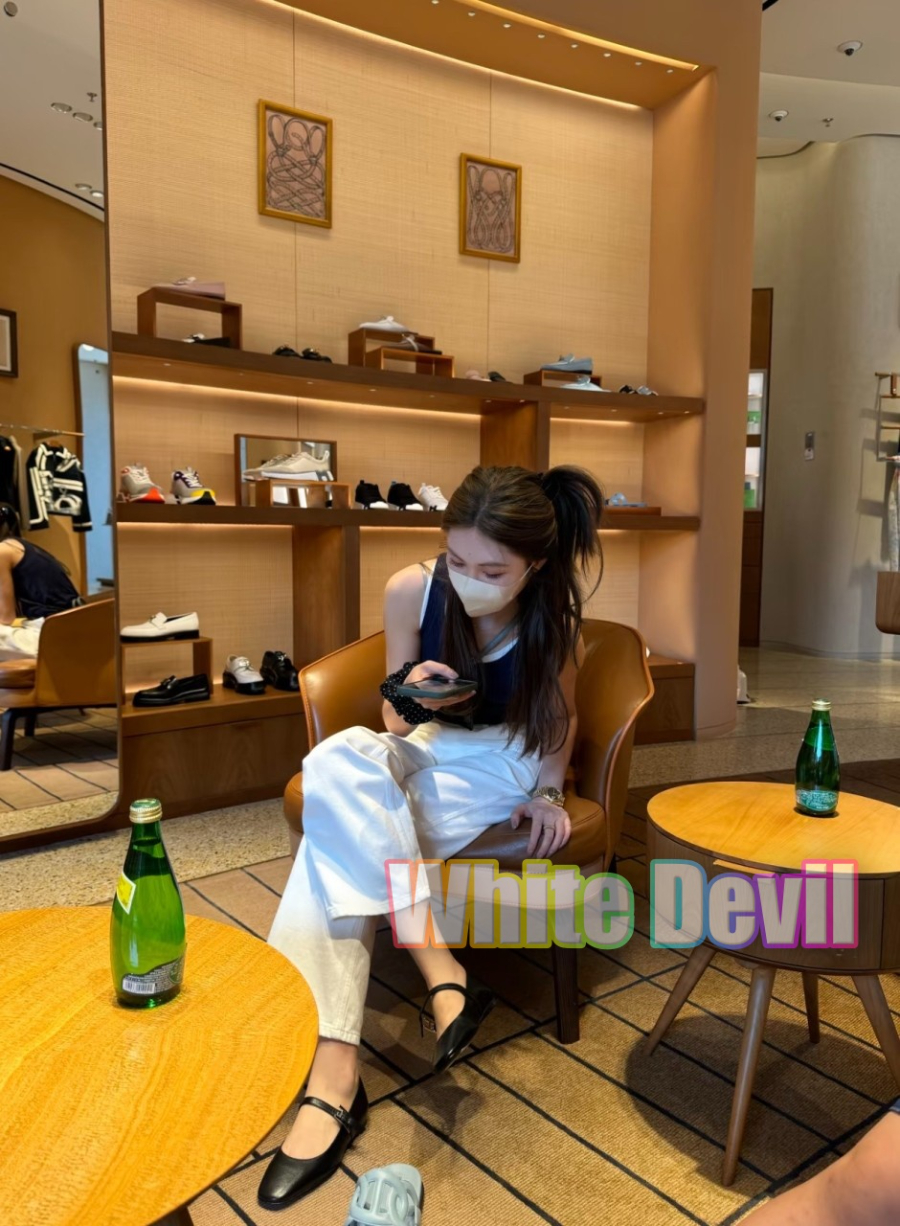 하얀악마 에르 플랫 (1).jpg