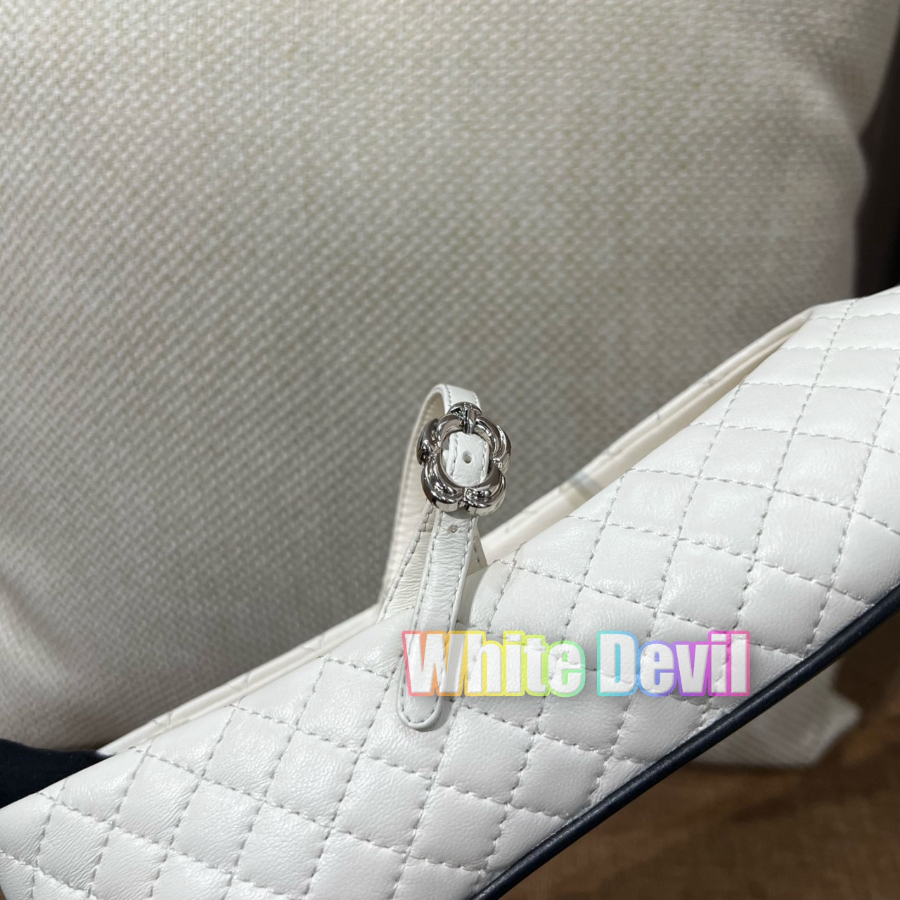 하얀악마 샤넬 플랫 (23).jpg