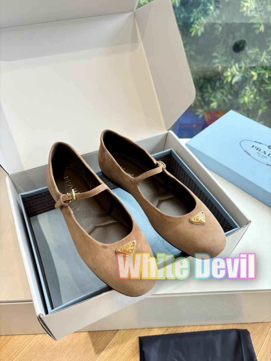 하얀악마 프라다 플랫 (4).jpg